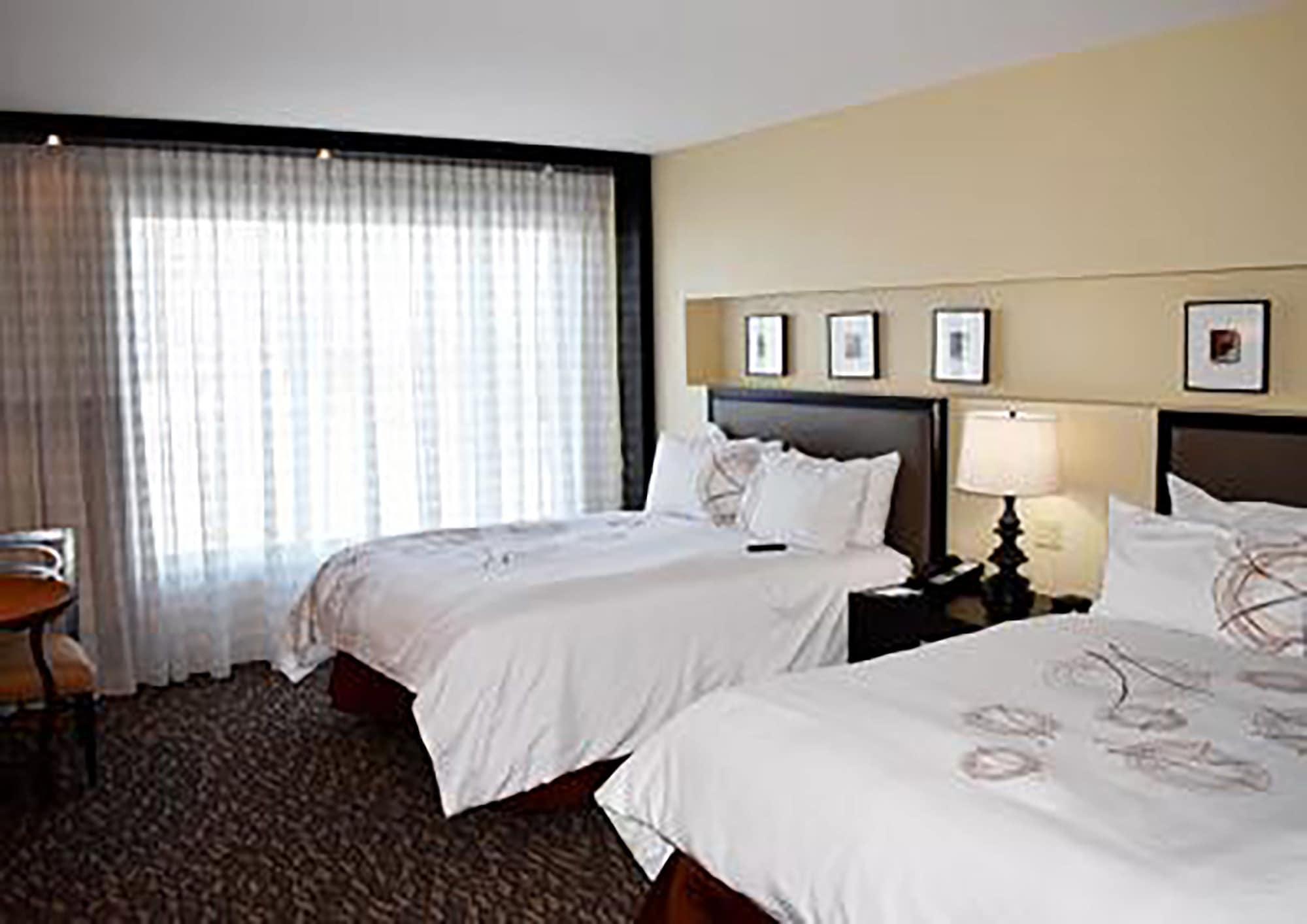 Le Merigot At Tropicana Evansville Exterior photo