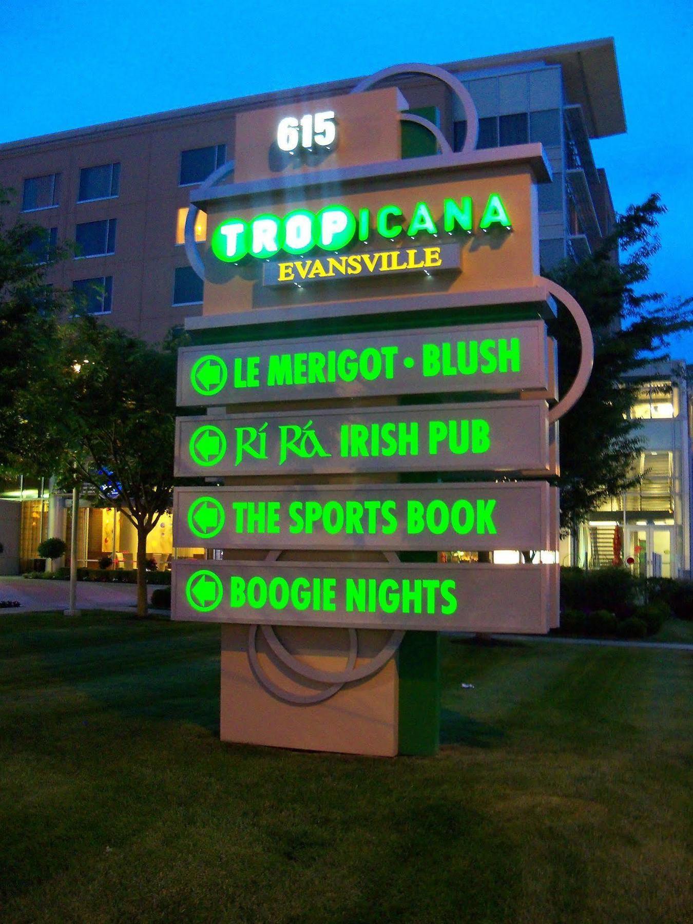 Le Merigot At Tropicana Evansville Exterior photo
